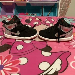 Jordan Air Force 1 Mid Good Condition Black/Silver Toddler7C